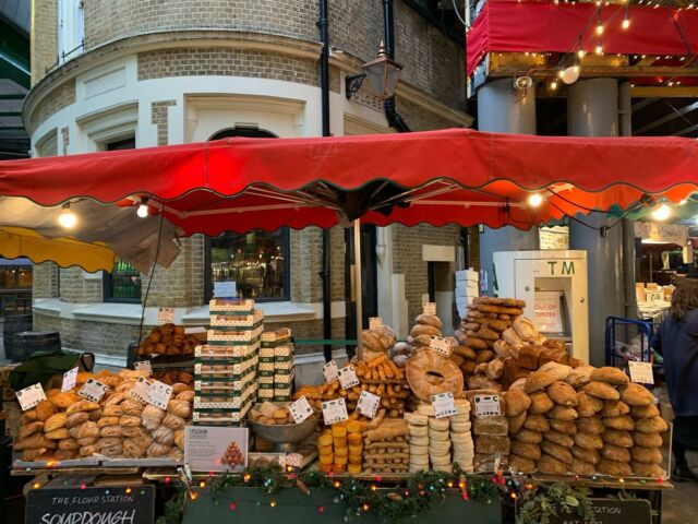 We are open in @boroughmarket 
Come by and say hi!
#christmas #festive #london #boroughmarket #mincepies #mincepieseason